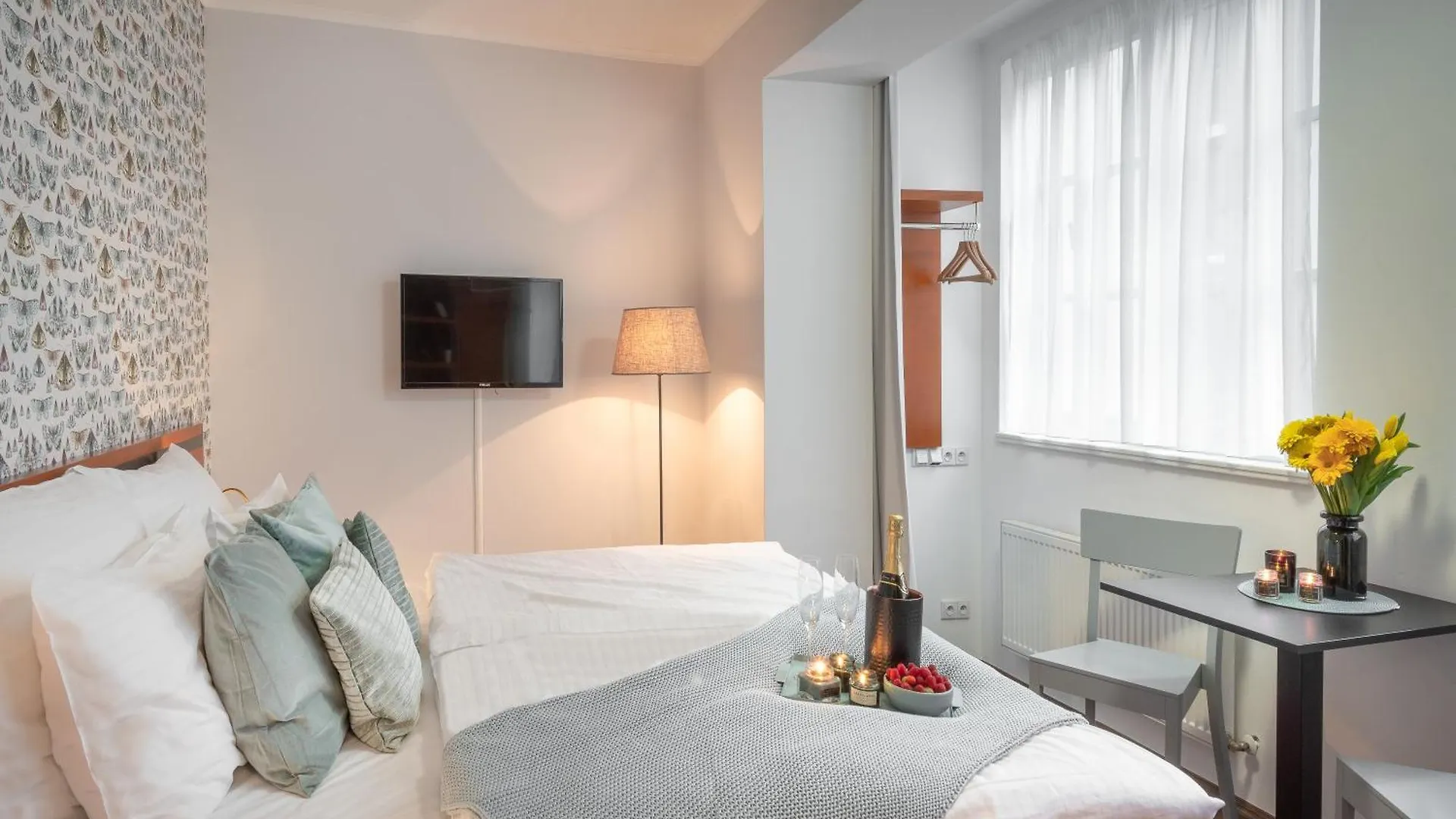 4 Elements Apartments Прага